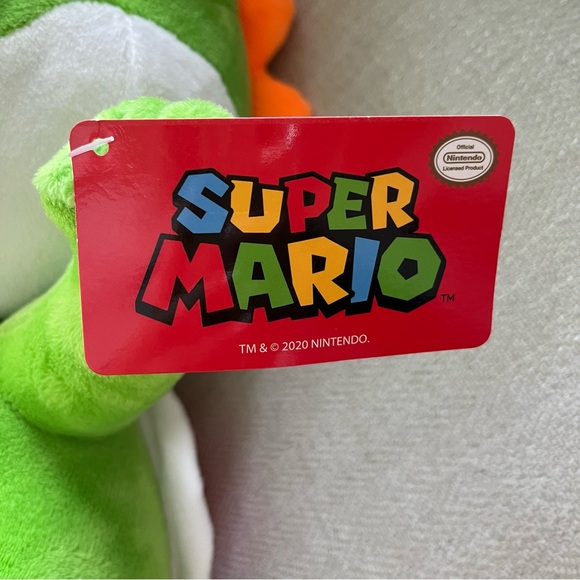 Yoshi Super Mario 17” Plushie BNWT - Picture 3 of 5